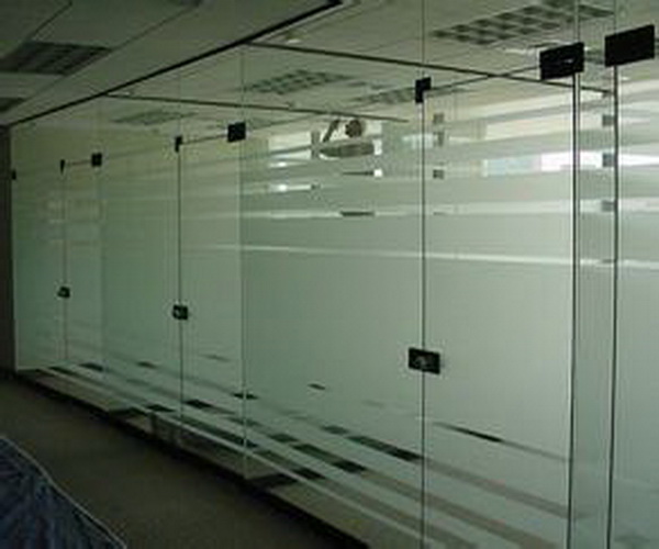 玻璃贴膜-广东建筑隔热防爆膜